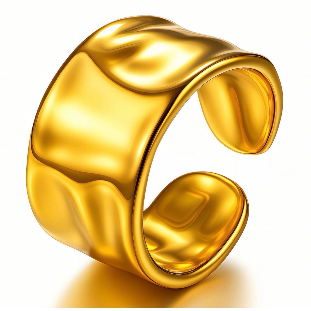 B20. Deep Waved Ring
